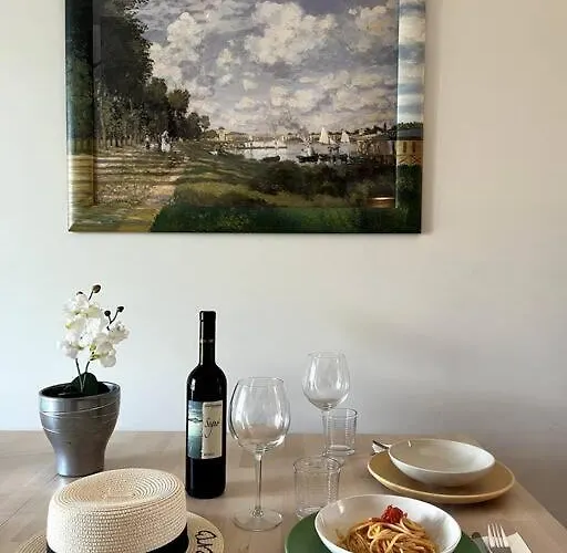 Sem Chi, The Oasis On The *