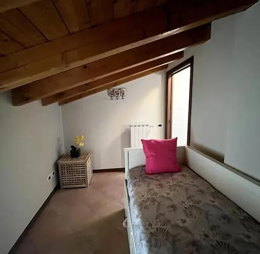 Sem Chi, The Oasis On The *